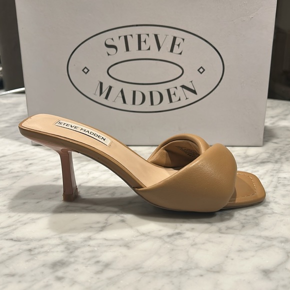 Steve Madden Thai Heel Slide - Picture 5 of 6